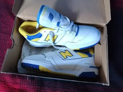 Zapatillas New Balance 550 nuevas - miniatura 1