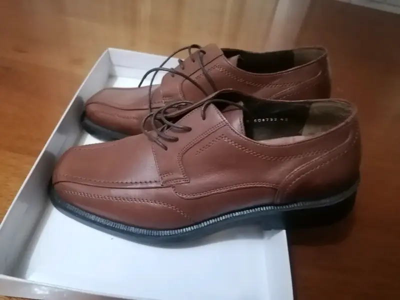 Zapatos formales de cuero marrón - 2