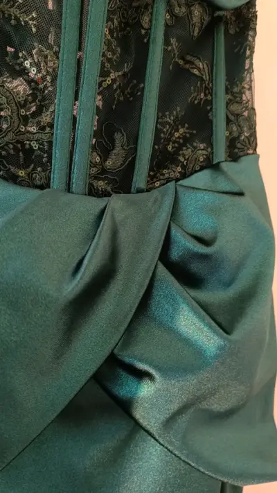 Vestido de gala verde esmeralda - miniatura 5