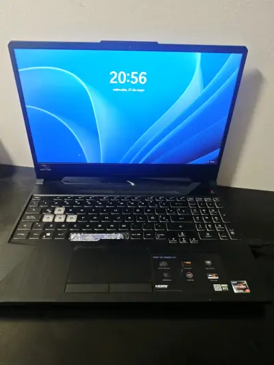 Laptop ASUS gamer - miniatura 1