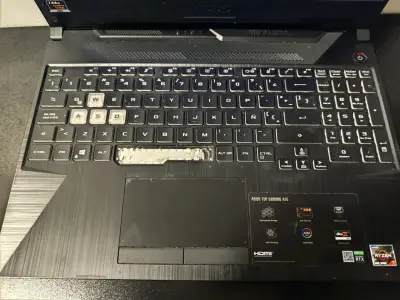 Laptop ASUS gamer - miniatura 3