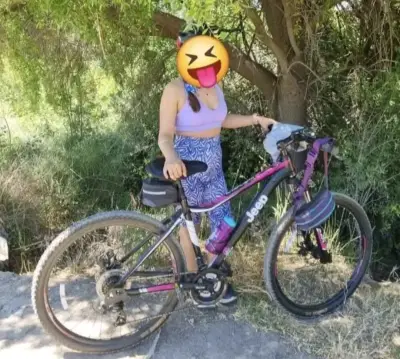 Bicicleta de montaña Jeep negra - miniatura 1