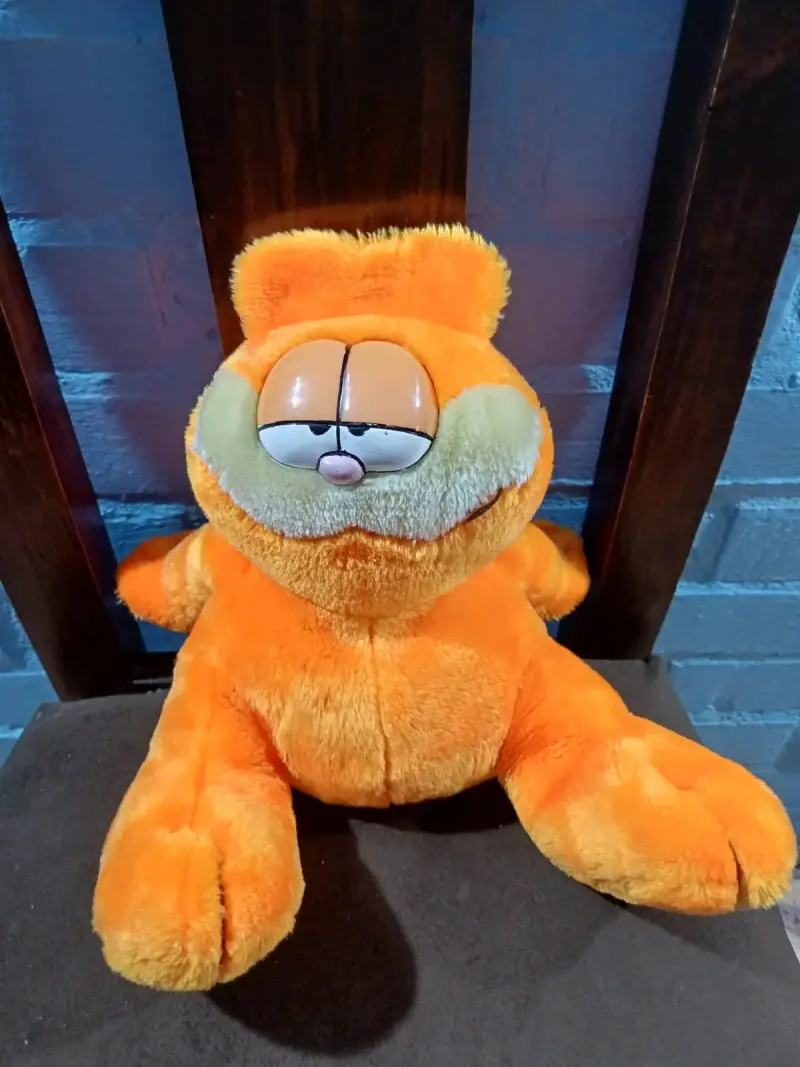 Peluche de Garfield grande - 1