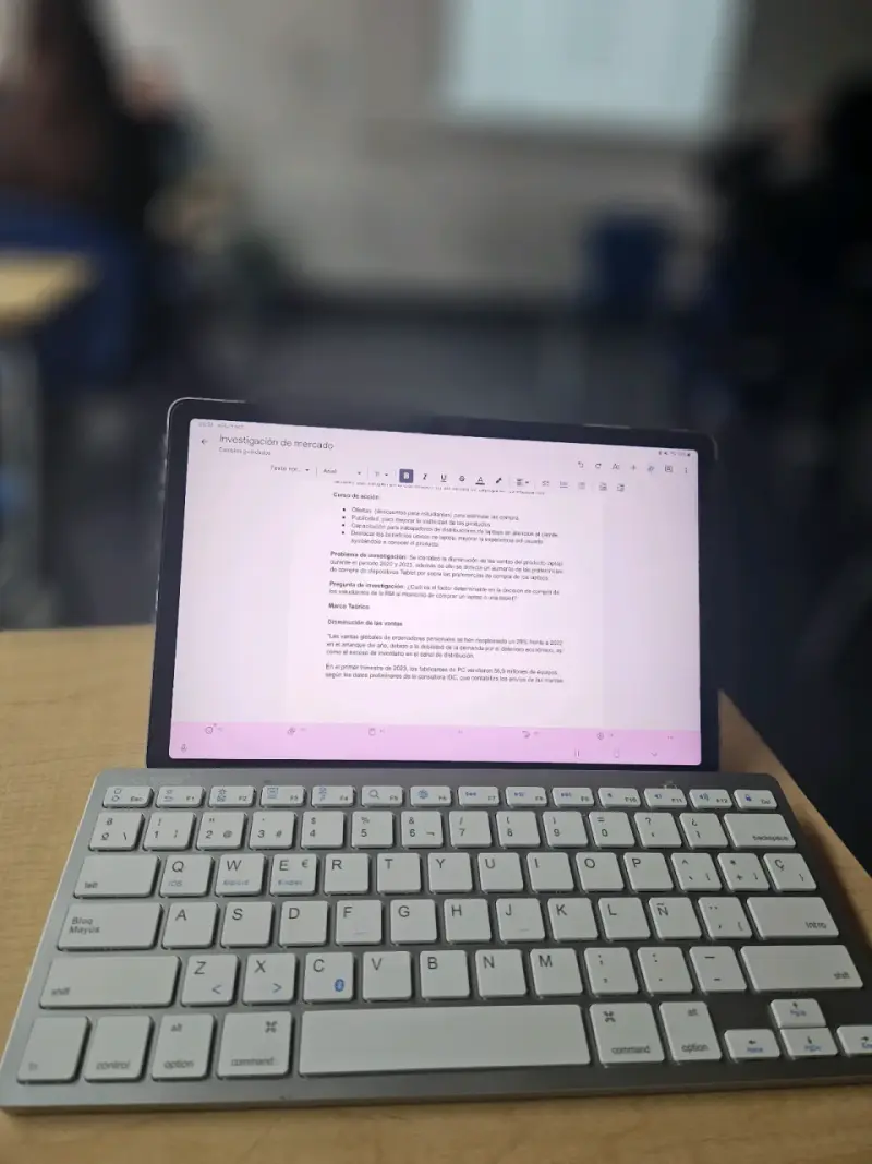 Tablet Samsung Galaxy Tab S9 fe - 2