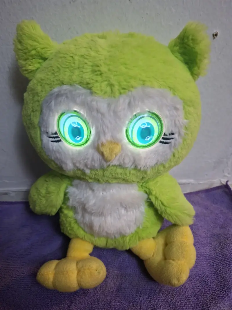 Peluche interactivo Bright Eyes - 3