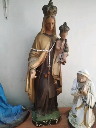 Estatua Virgen María y varias - miniatura 3