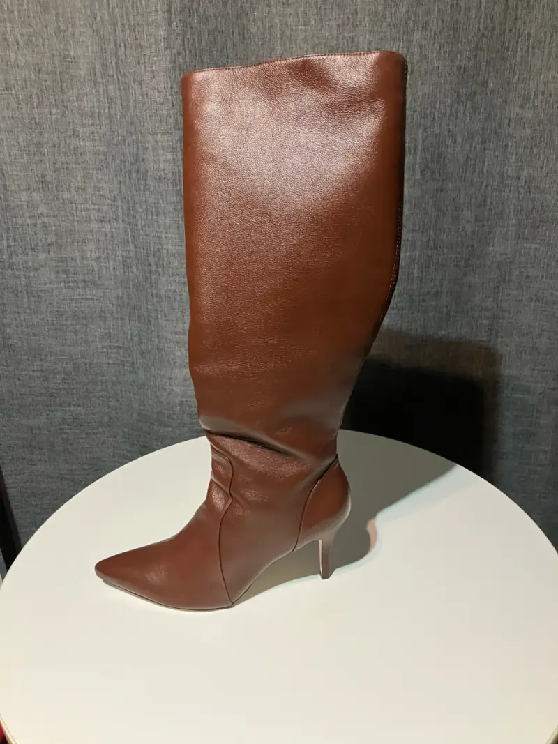 Botas largas café con taco - 3