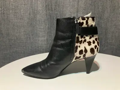Botines de cuero y animal print - miniatura 1