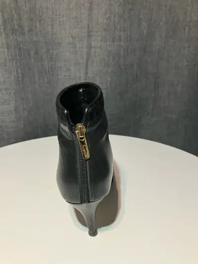 Botines negros de cuero - miniatura 2