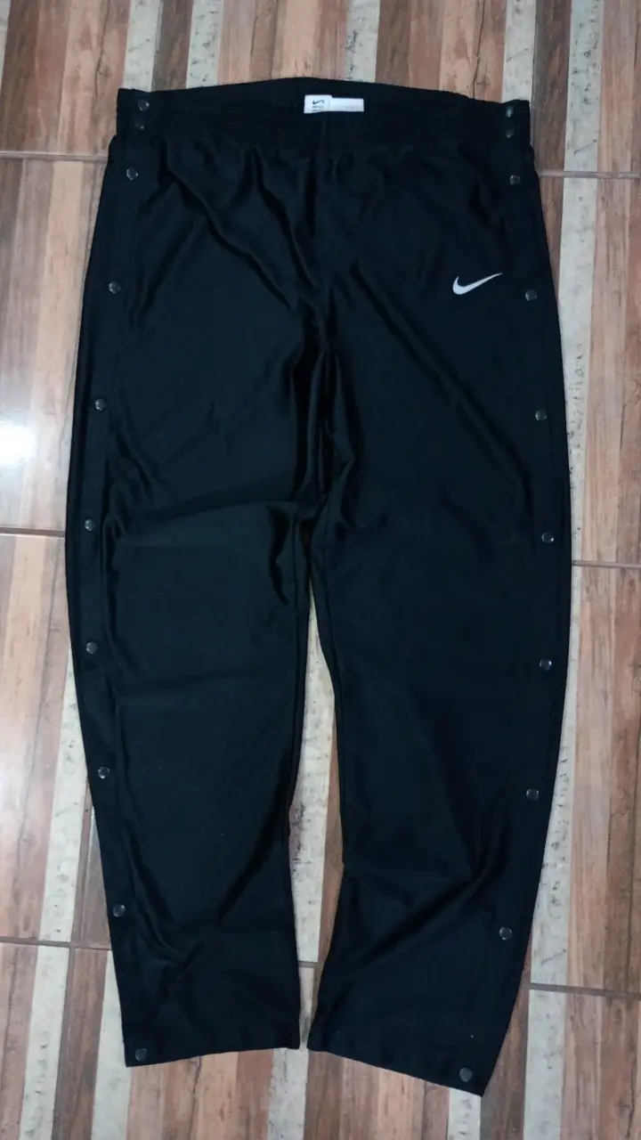 Buzo Nike vintage botones laterales - 1