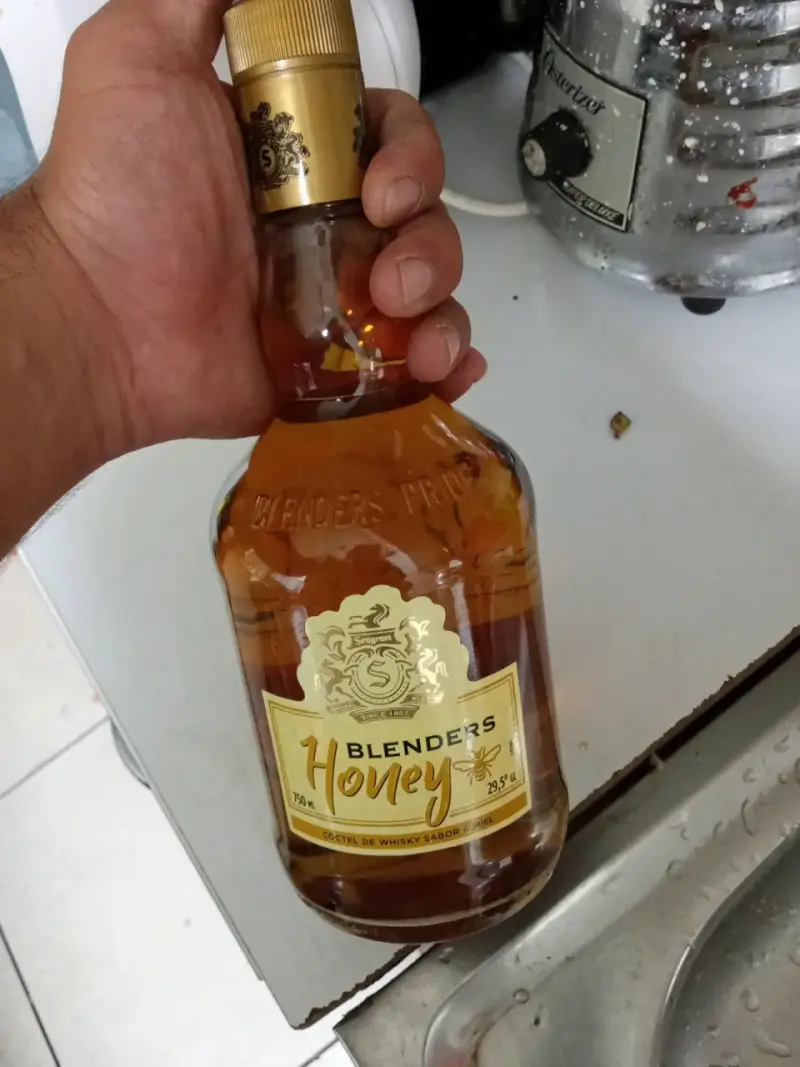 Botella de Blender's Honey