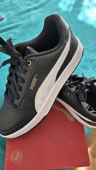 Zapatillas negras Puma nuevas - miniatura 1