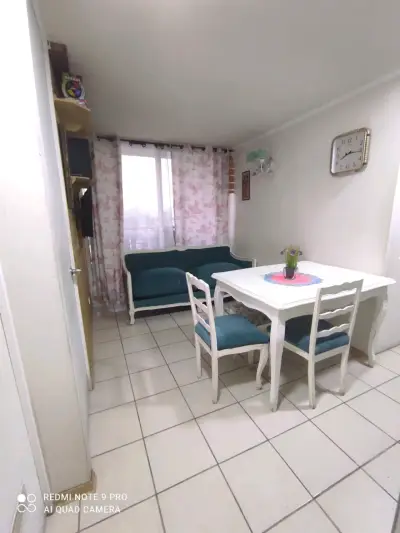 Juego de comedor normando - miniatura 1