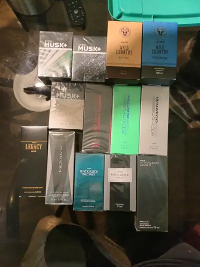 Pack de colonias Avon para hombres - miniatura 1
