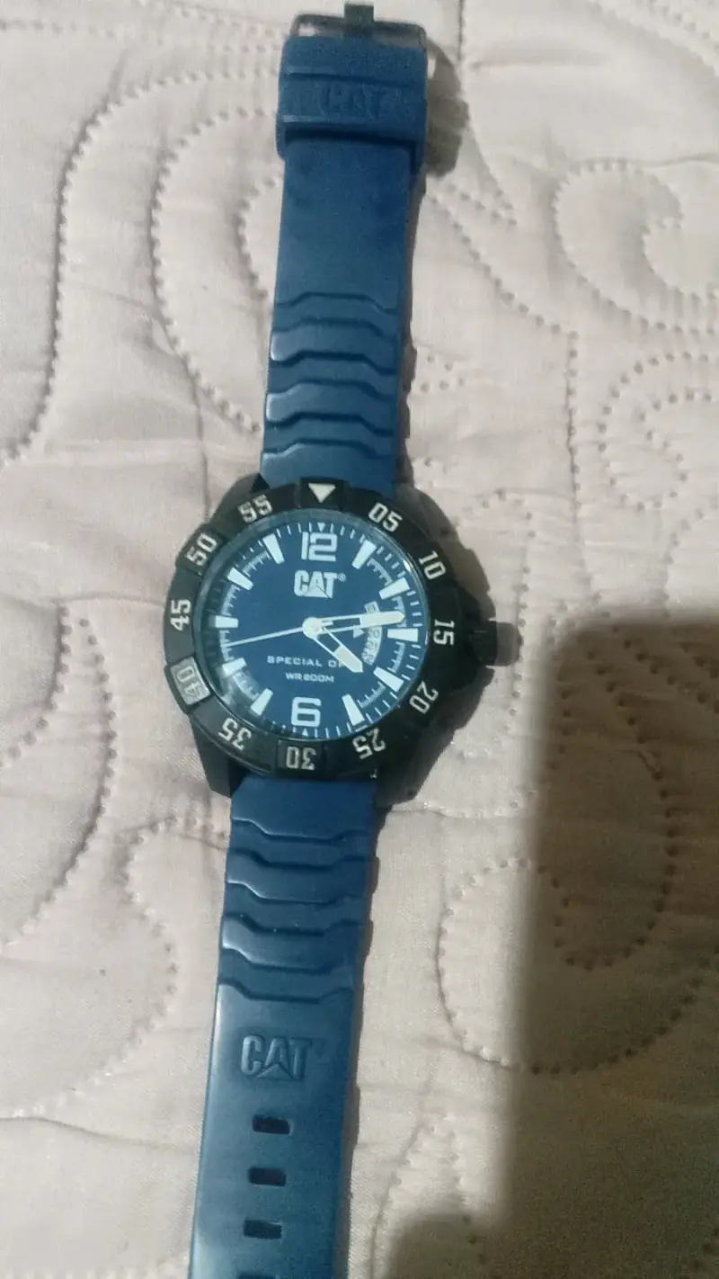 Reloj CAT azul resistente al agua