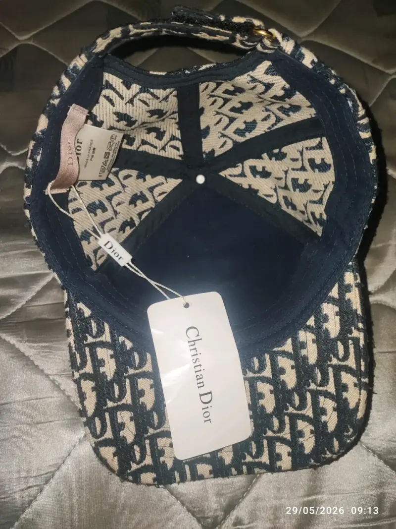 Gorro Dior con etiqueta original - 2