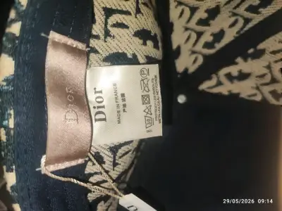 Gorro Dior con etiqueta original - miniatura 3