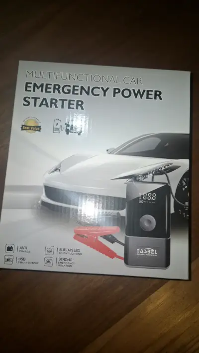Arrancador multifuncional para auto con compresor - miniatura 1