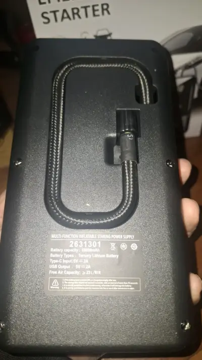 Arrancador multifuncional para auto con compresor - miniatura 5