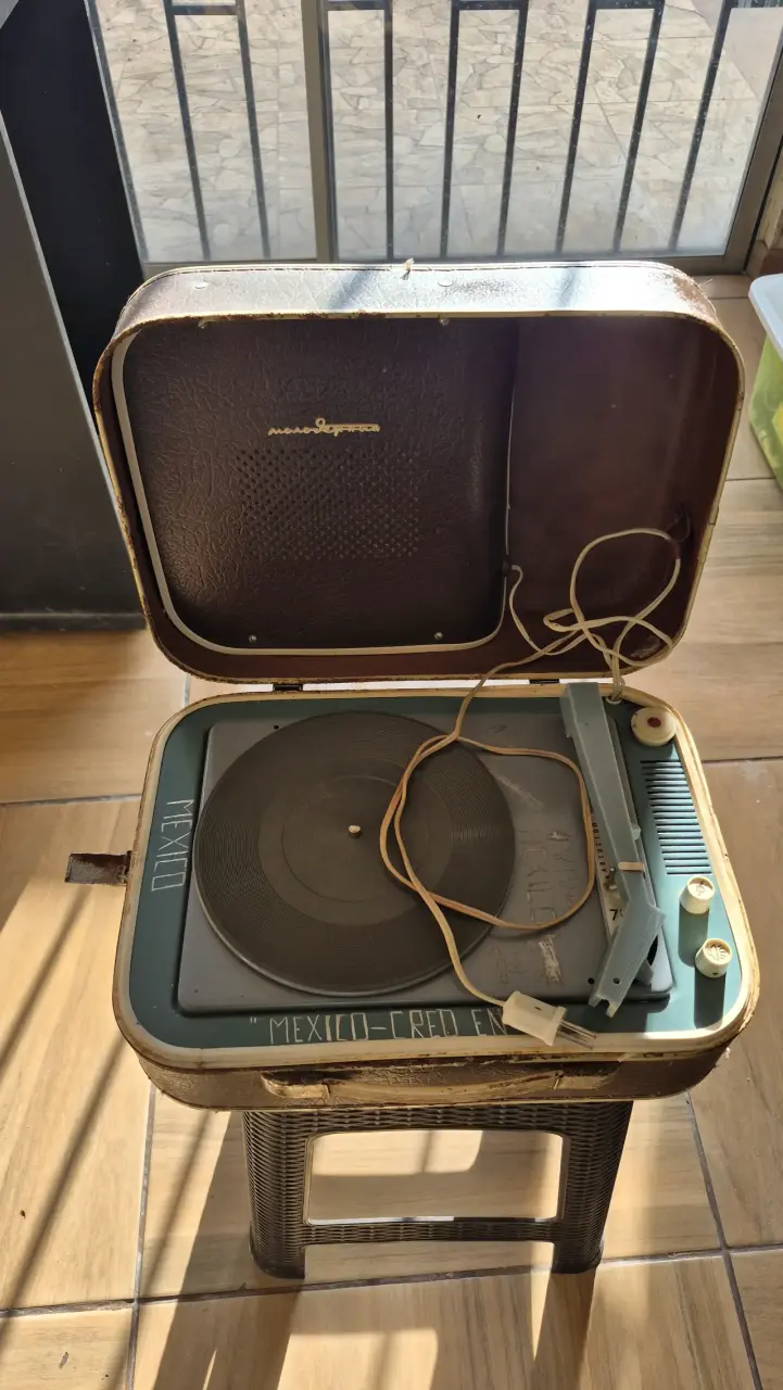 Tocadiscos vintage Malogeres - 1