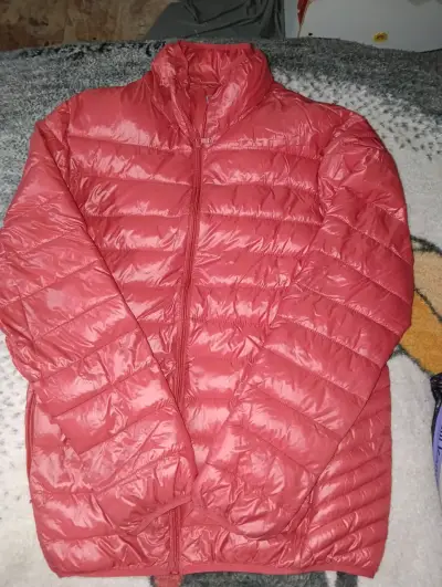 Chaqueta acolchada roja, talla L. - miniatura 1