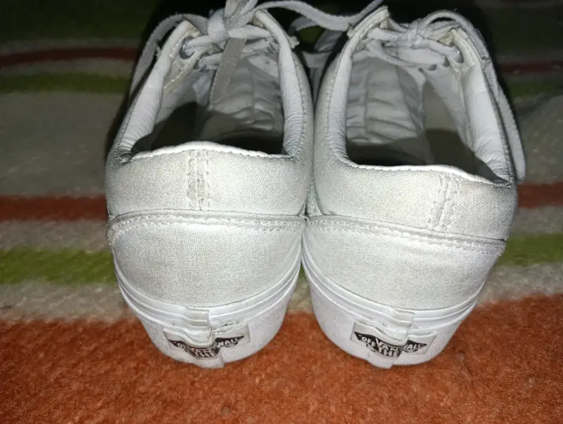 Zapatillas blancas casuales Vans. - 3