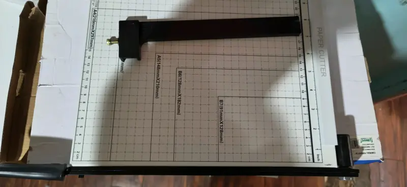 Guillotina Cortador de papel A4 300mm - 2