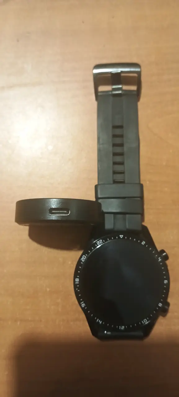 Smartwatch negro con cargador - 2