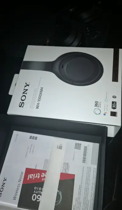 Audífonos Sony WH-1000XM4 - miniatura 3
