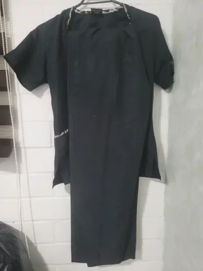 Uniforme clínico - miniatura 1
