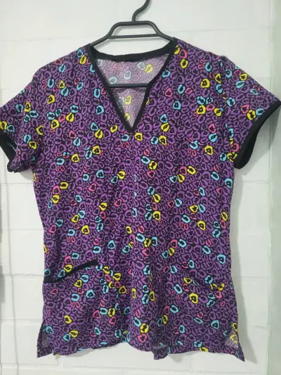 Uniforme clínico - miniatura 4