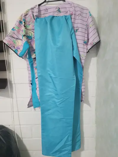 Uniformes clinicos - miniatura 3