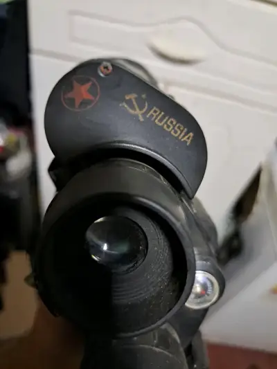 Binoculares de enfoque ajustable - miniatura 2