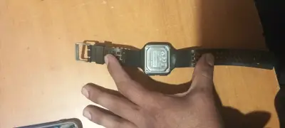 Reloj Decathlon digital negro - miniatura 1