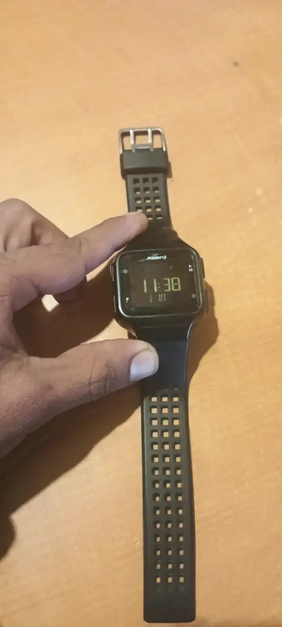 Reloj Decathlon digital negro - 2