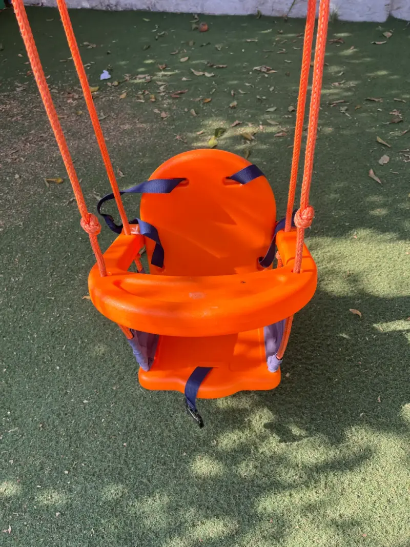Columpio infantil al aire libre - 2