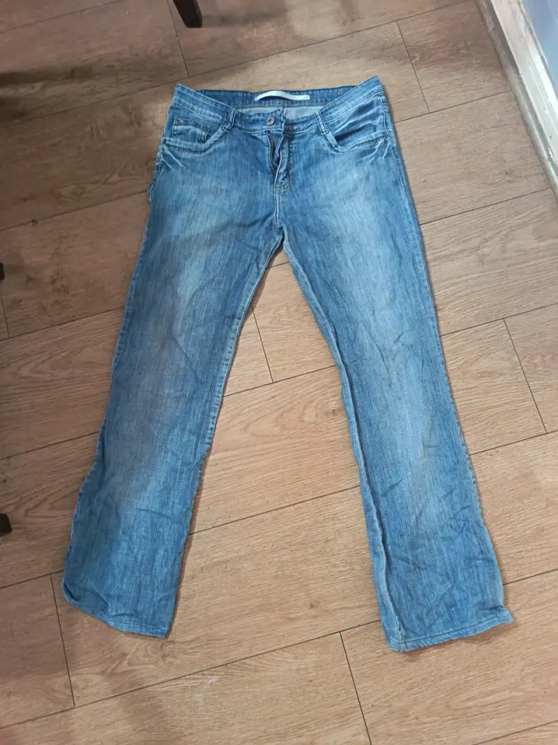Jeans azules clásicos - 1