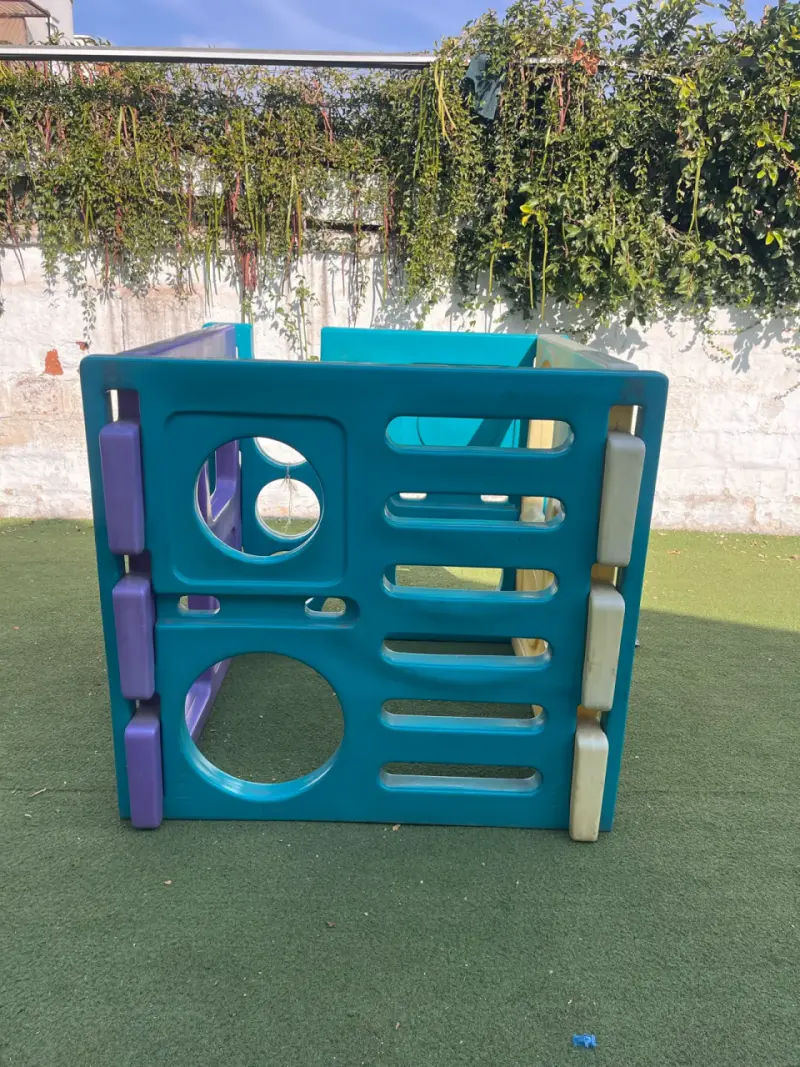 Estructura de juego multicolor