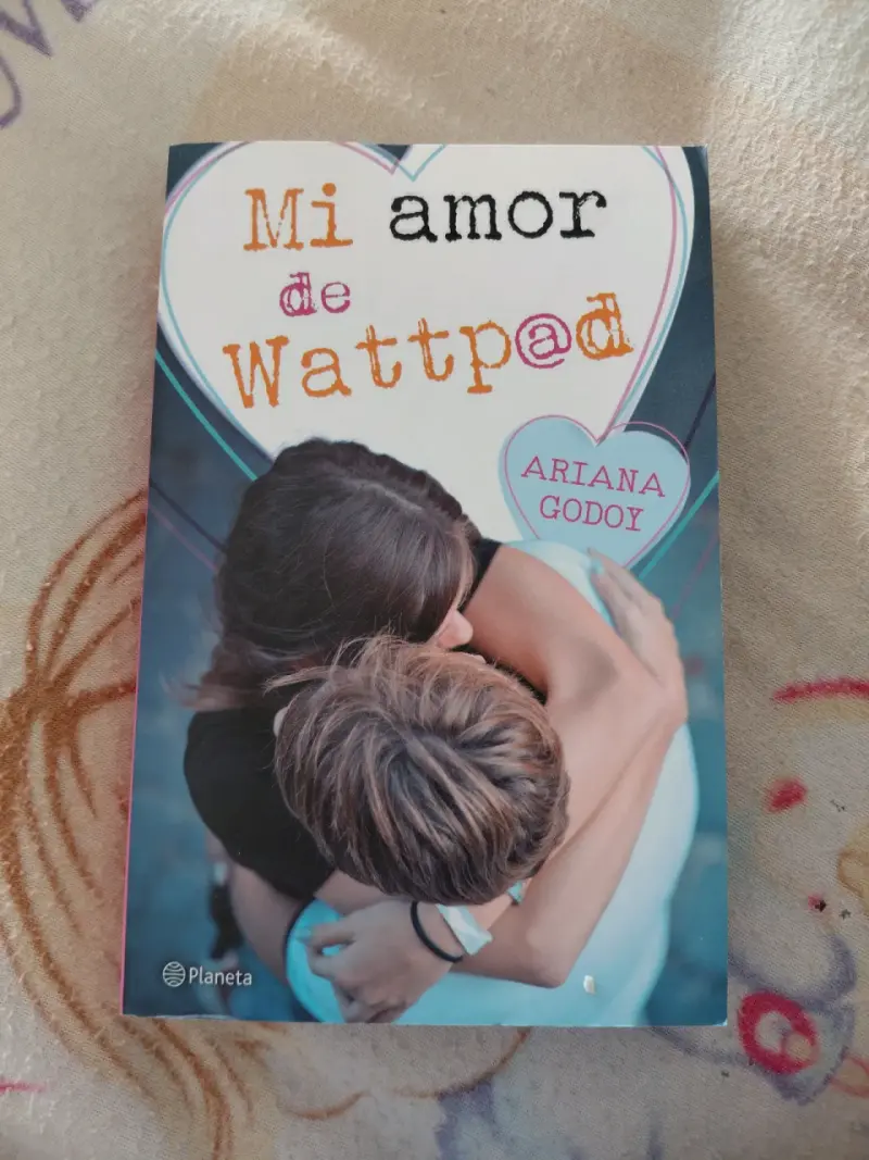 Libro 'Mi amor de Wattpad' - 1