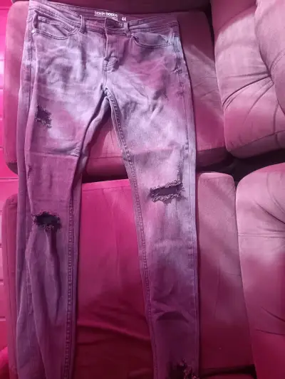 Jeans gris efecto desgastado - miniatura 1