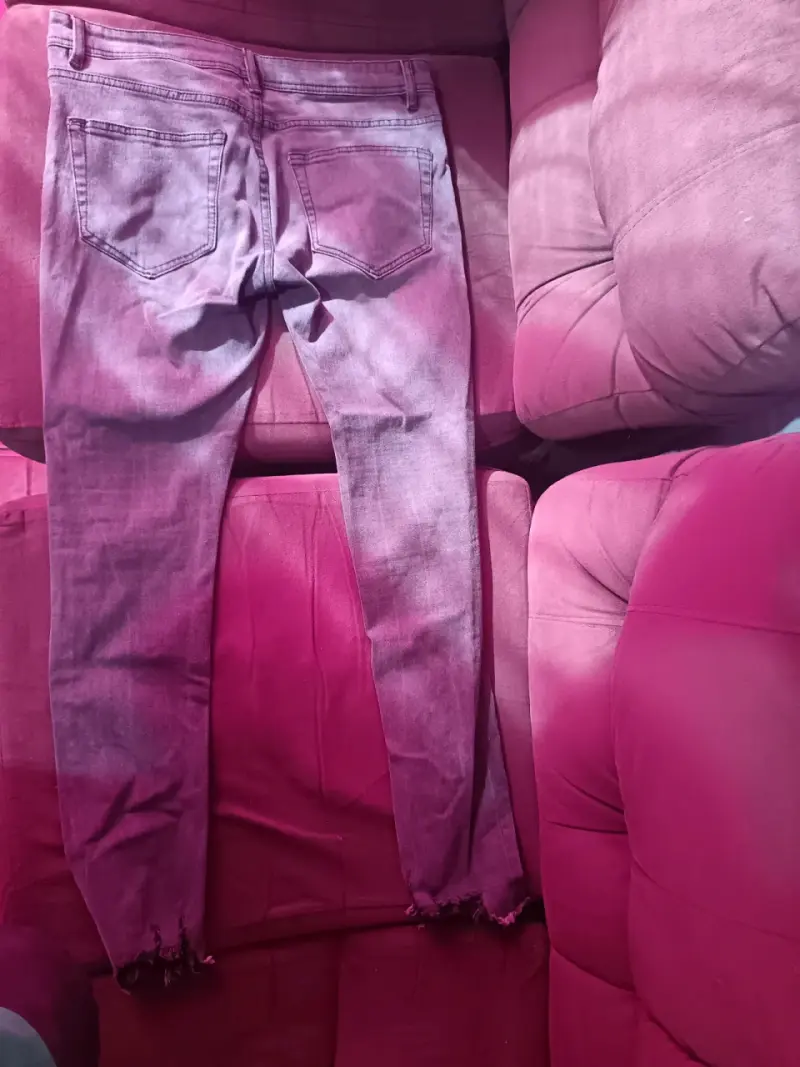 Jeans gris efecto desgastado - 4