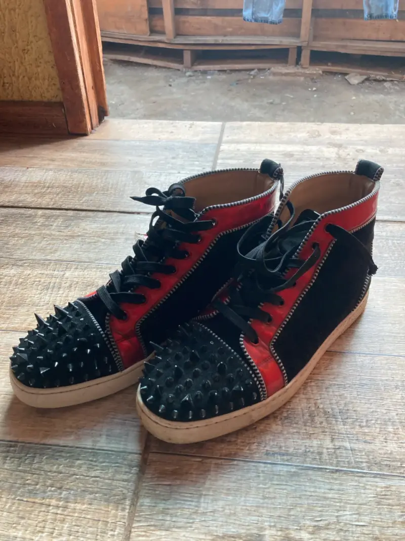Zapatillas negras, christian loubutin, originales - 5