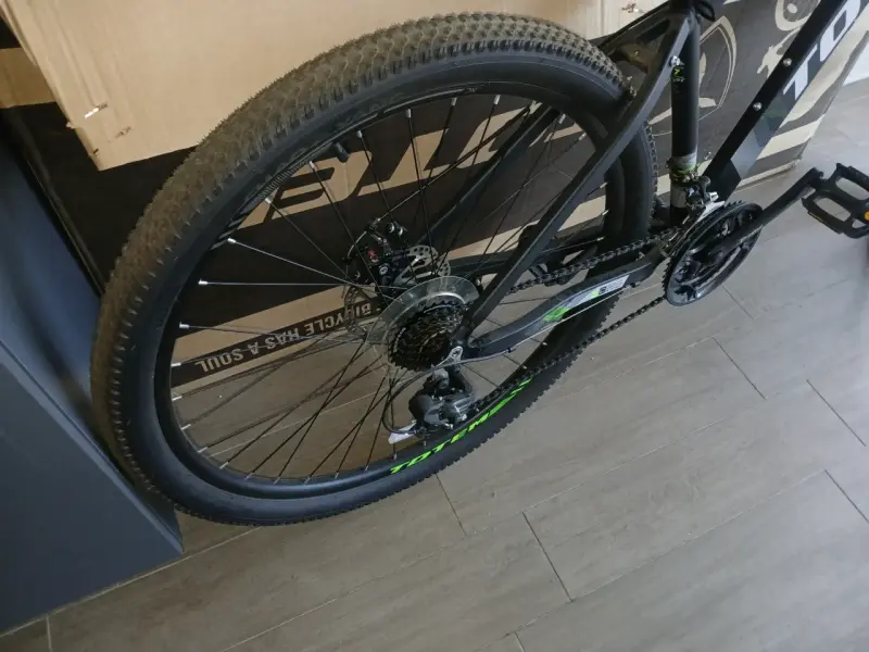 Bicicleta Totem MTB negra y verde - 3