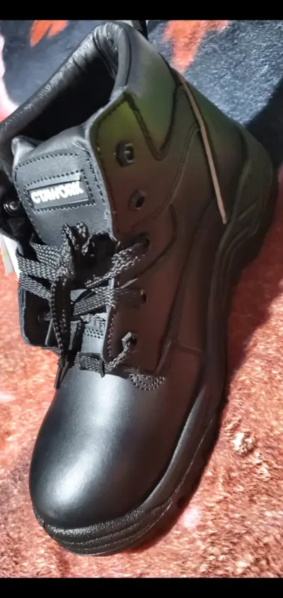 Botas de trabajo negras - miniatura 1