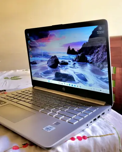 Notebook HP 14-dq1004la - miniatura 1