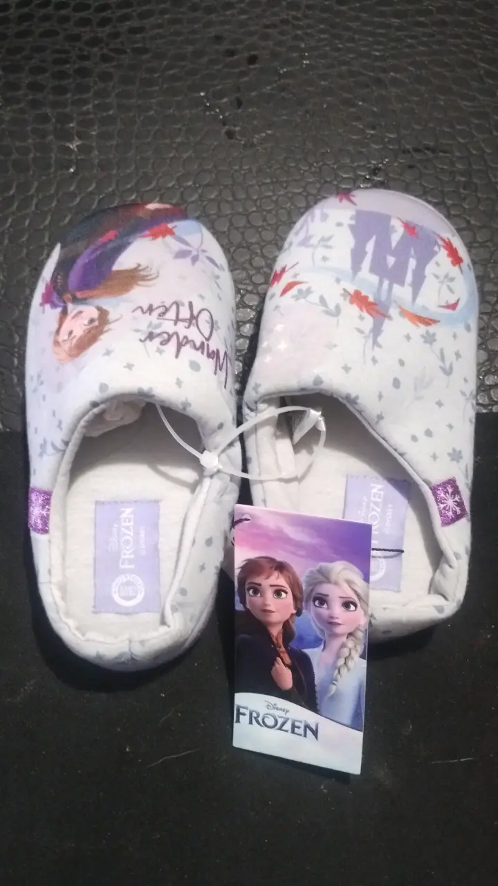 Pantuflas Frozen y Mickey mouse - 2