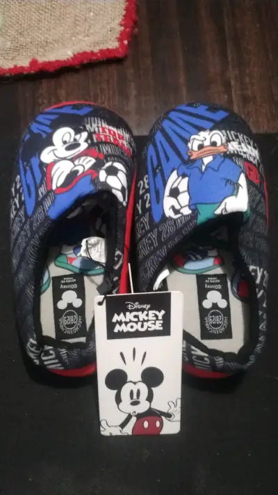 Pantuflas Frozen y Mickey mouse - miniatura 3