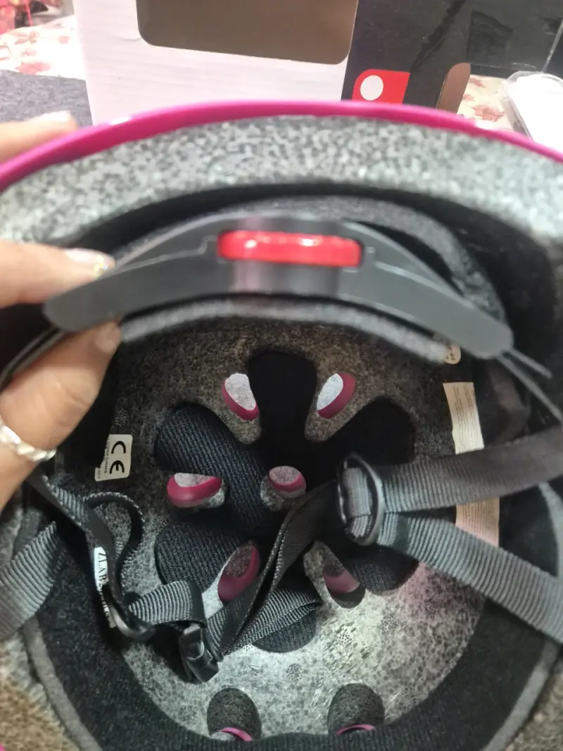 Casco rosa con diseño mandala - 6