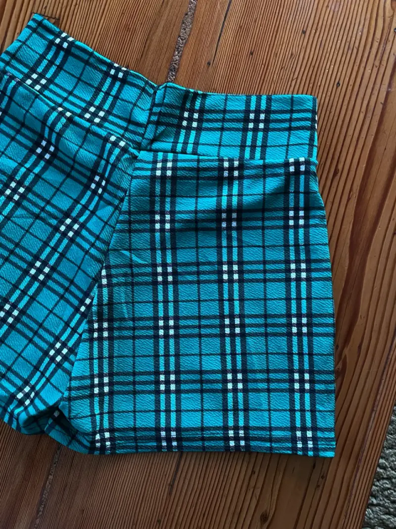Falda Shorts a cuadros verdes - 6