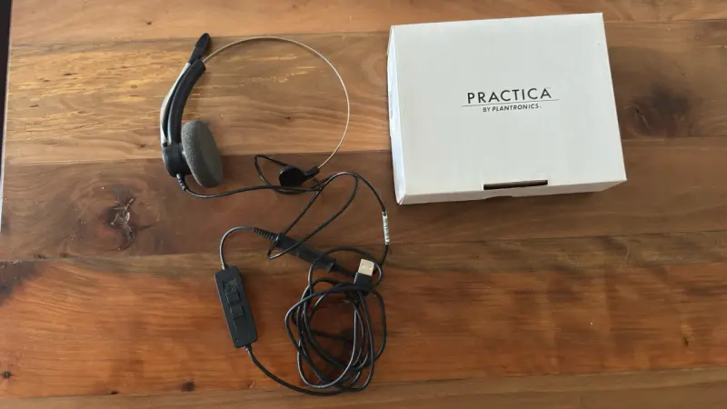 Auriculares Practica Plantronics USB - 1